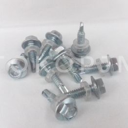 Screw Baja Karet